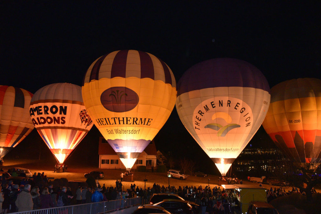 Heißluftballone in Bad Waldersdorf (c) Lederer